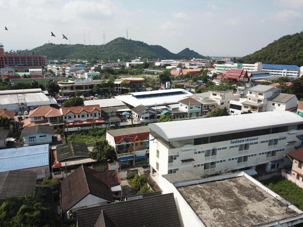 Thanyachatra Boutique Phetchaburi Exterior foto