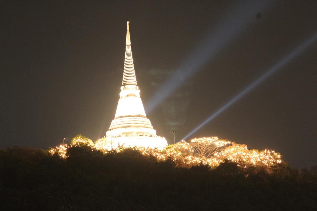 Thanyachatra Boutique Phetchaburi Exterior foto